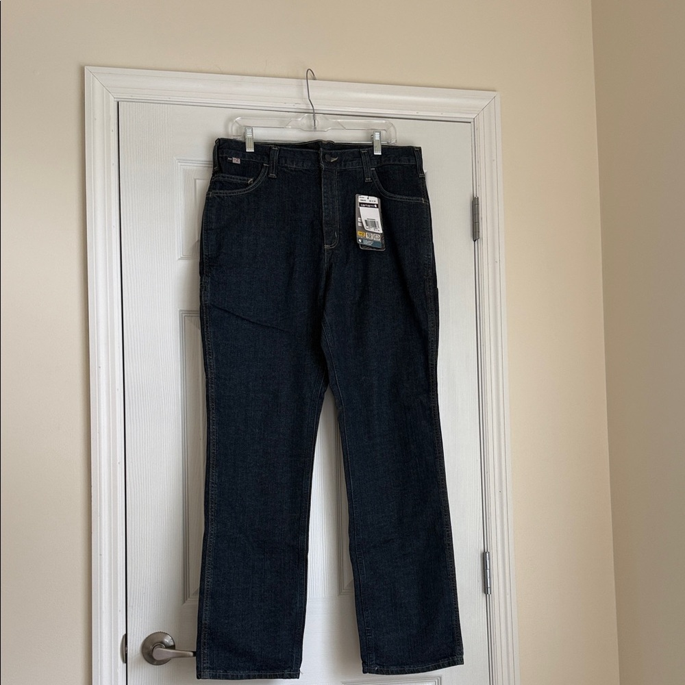 NWT Carhartt Men's Relaxed Fit Dark Blue Jeans